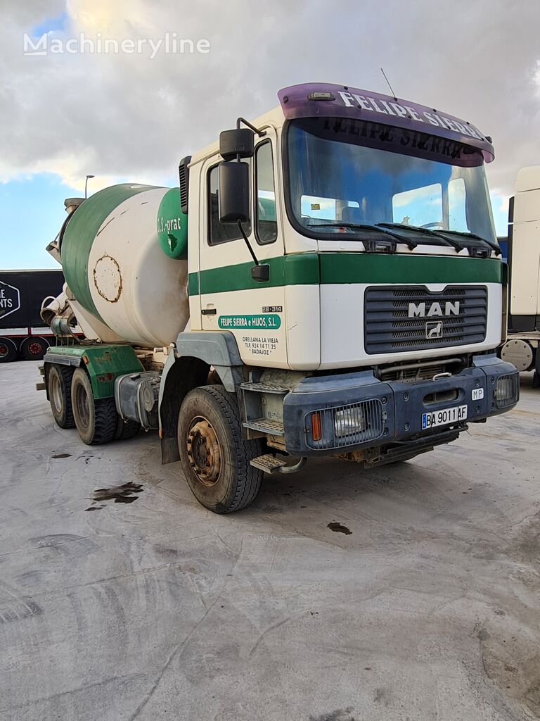 camion malaxeur MAN F2000