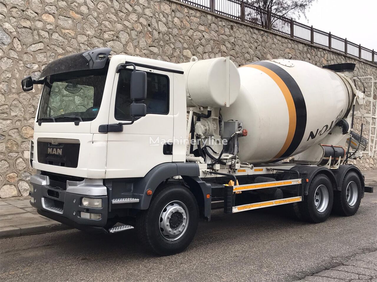 camion malaxeur IMER Group  sur châssis MAN Tgm 26.290