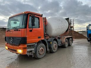 camion malaxeur Stetter  sur châssis Mercedes-Benz Actros 3235