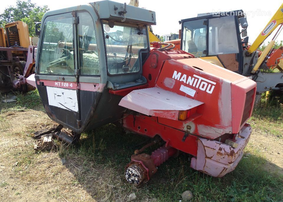 chargeuse sur pneus Manitou  MT 928-4 pour pièces détachées