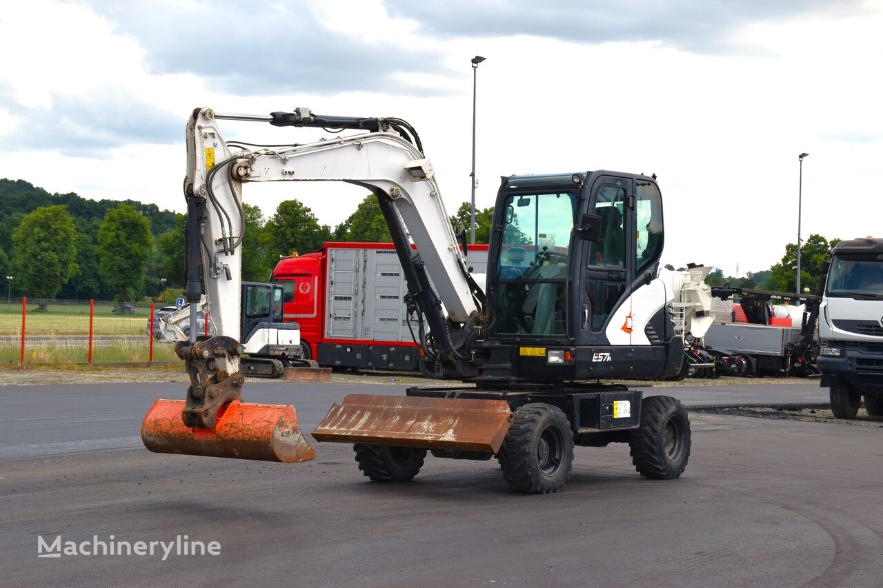 pelle sur pneus Bobcat E57W * Minibagger * 4x4 * Top Zustand!