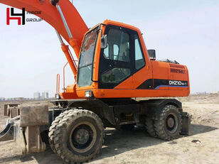 pelle sur pneus Doosan DH210W-7