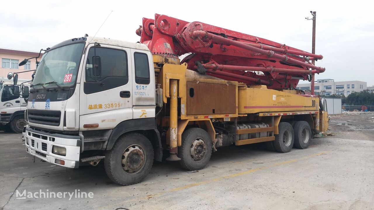 pompe à béton Putzmeister 42m sur châssis Isuzu