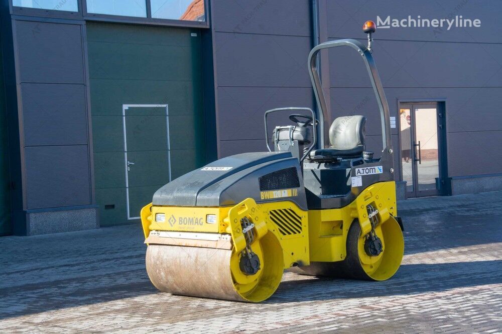 rouleau compresseur BOMAG BW120AD-4