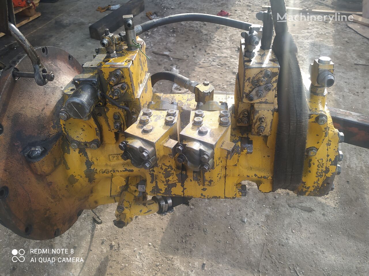 pompe hydraulique Komatsu W3075A 0101 W3075A  0101 pour excavateur Komatsu PC300 Series